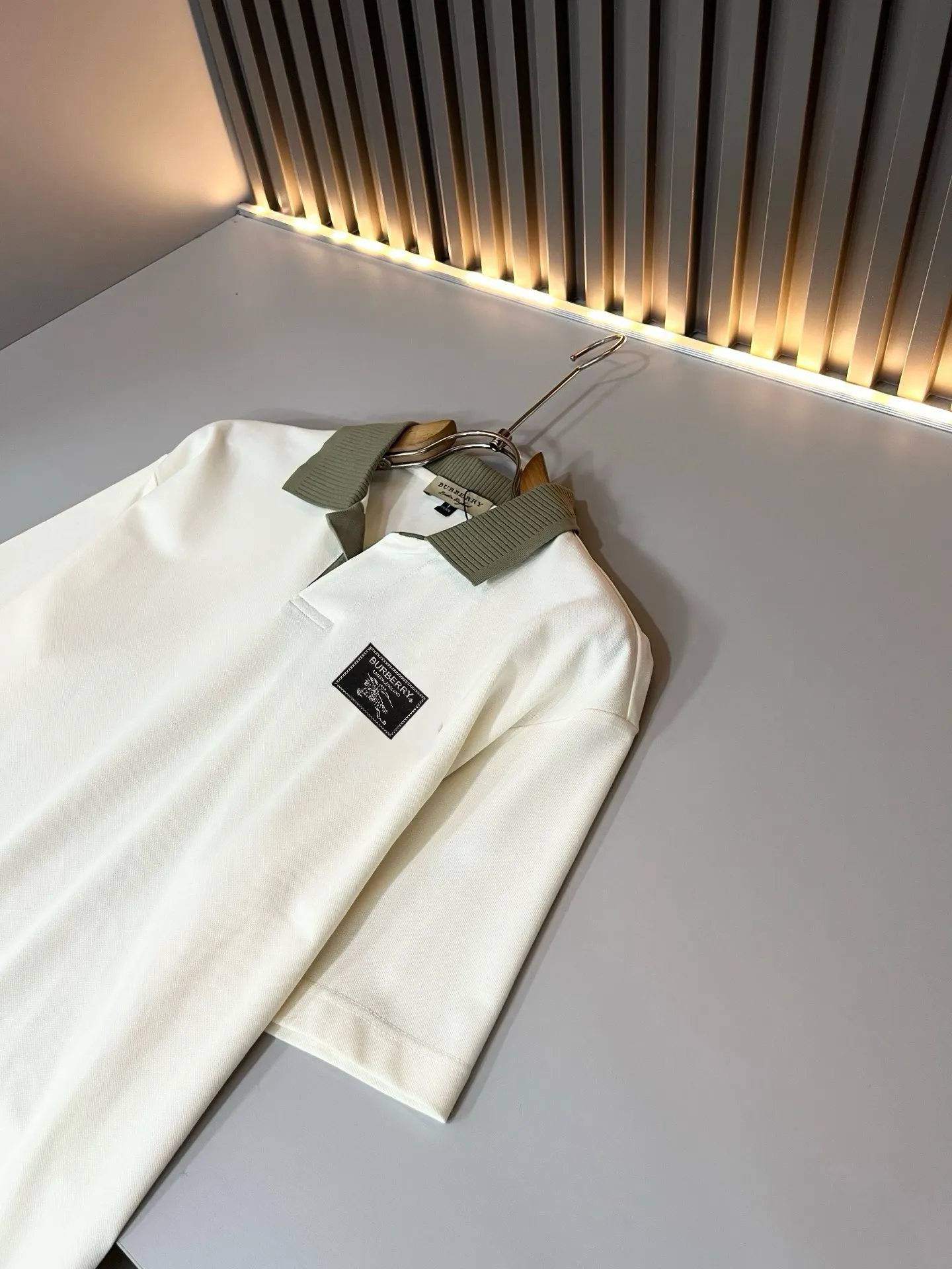 P125， Bur*erry * 2026 New Arrival Polo ， ！ , ！ ！ Breathable , ！ logo ！ ! ！ Premium .Size:M-3XL